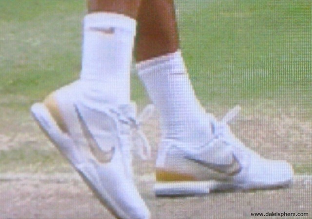 Roger Federer's Designer Tennis Shoes – Wimbledon 2009 – Daleisphere